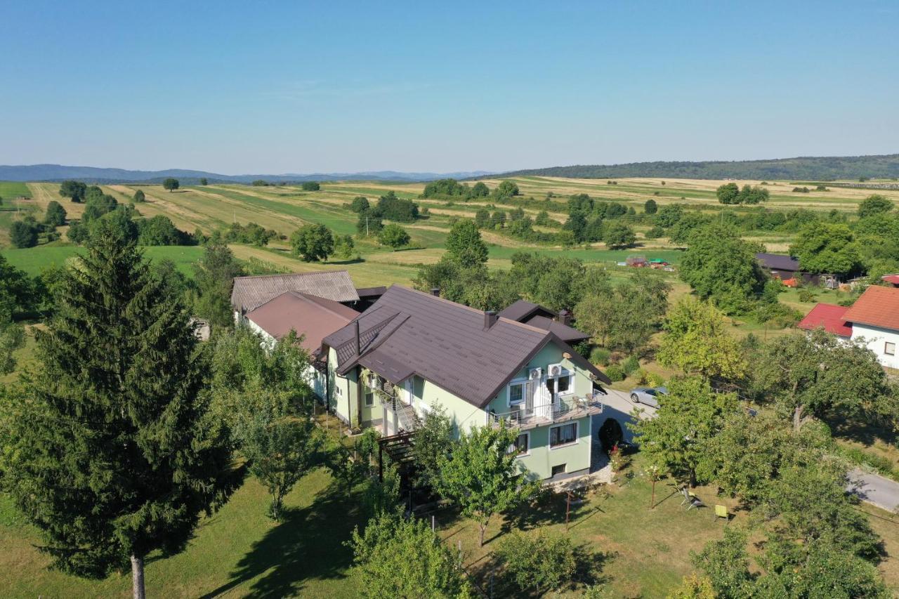 Guest House Jagoda Rakovica Exteriör bild
