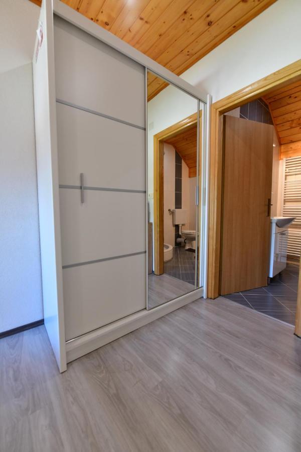 Guest House Jagoda Rakovica Exteriör bild